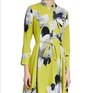 NWT-Natori Blossom Print Belted Dress